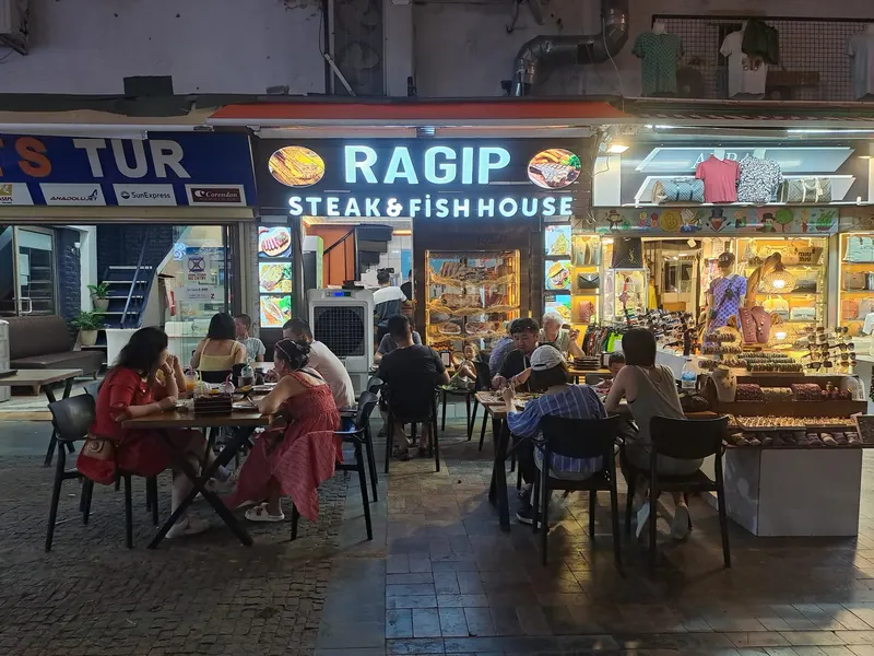RAGIP. STEAK.FISH.HOUSE