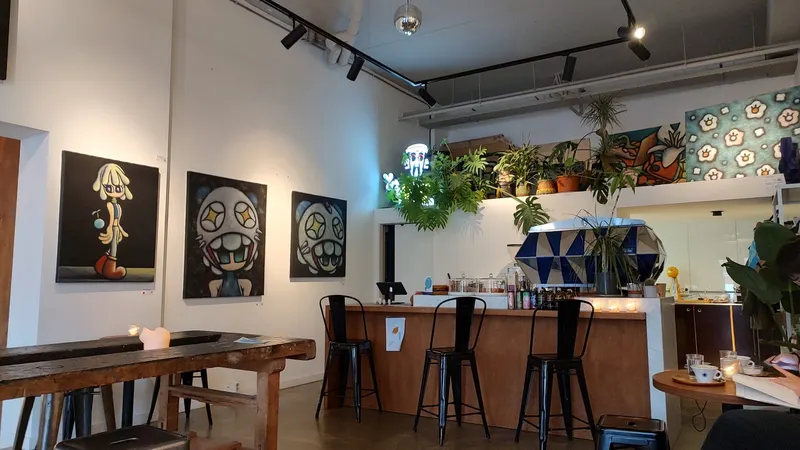 Tom Coffee + Paper Goods