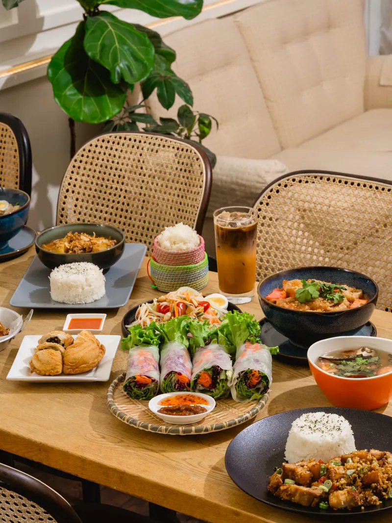 Lamoon Thai Kitchen & Coffee in Riverside, Toronto