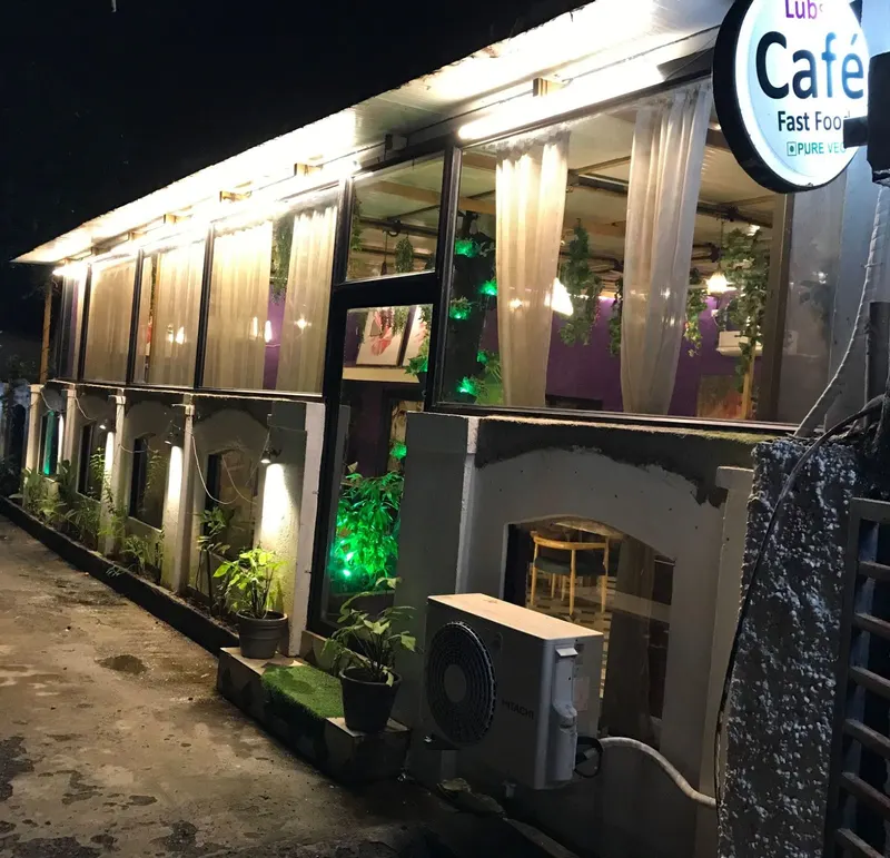 Lubss Cafe Veg. & Jain Juhu
