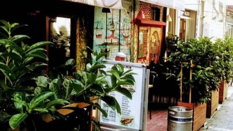 Sezgin Pub & Restaurant (Sezgin’s Mekandayız)