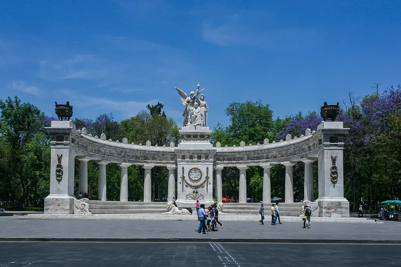 Hemicycle to Juárez