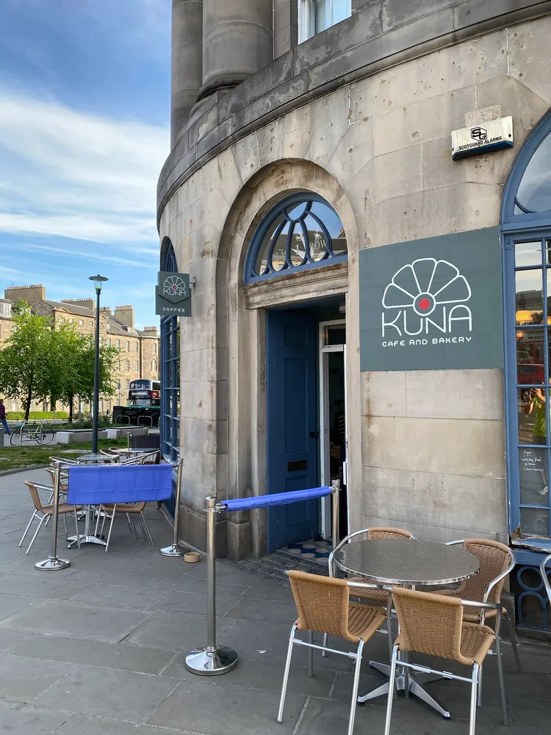 Kuna Cafe & Bakery