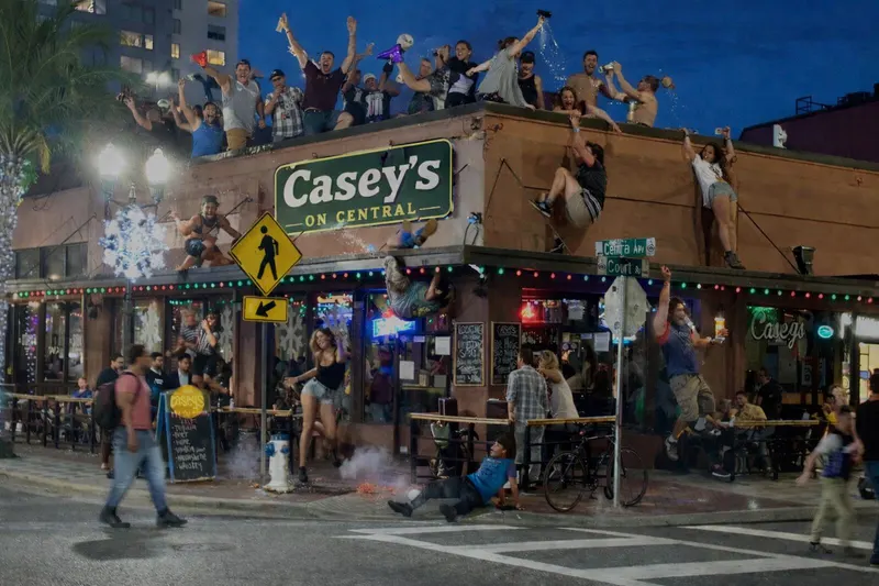 Casey's On Central