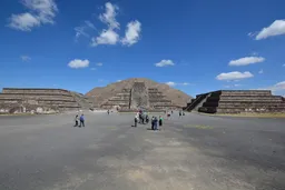 Estur VIP Teotihuacan Pyramids Tour