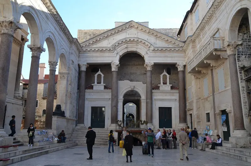 Peristyle