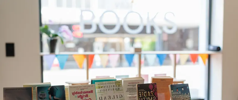 Vastela Books