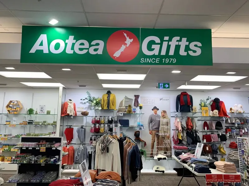 Aotea Gifts Auckland - Commercial Bay