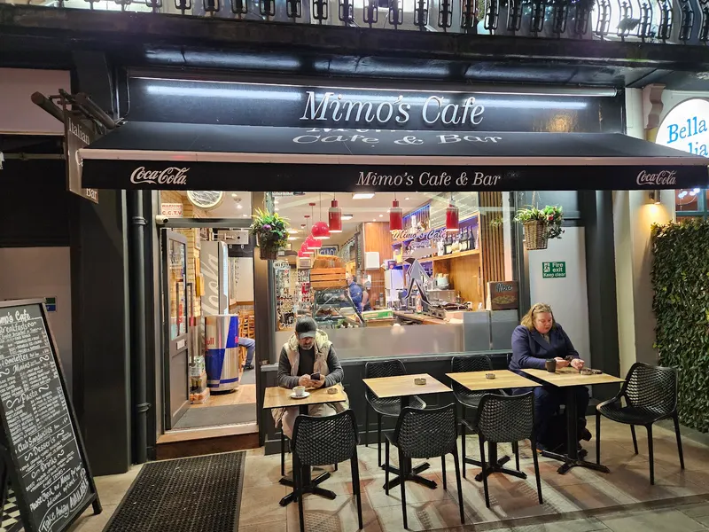 Mimos Cafe Bar in Bayswater, London
