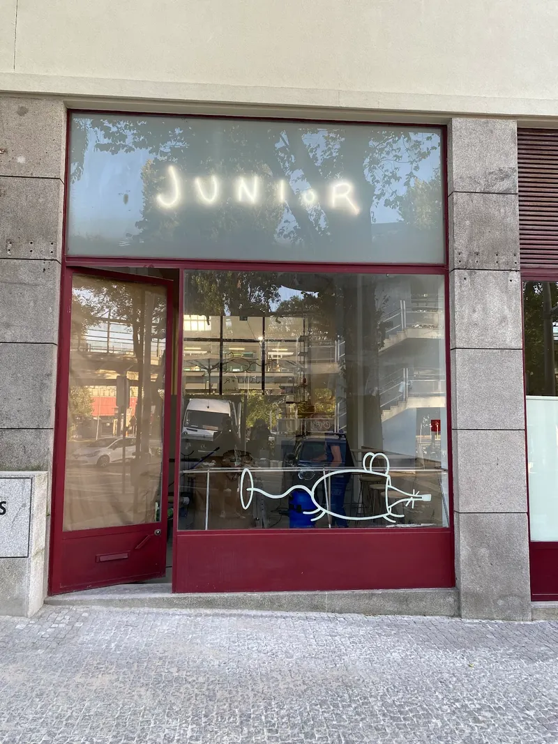 Junior Wine bar & Cheese shop in Matosinhos e Leça da Palmeira, Porto