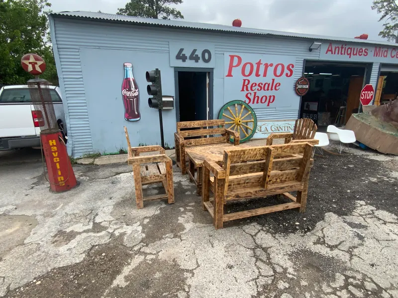 Potros Resale Shop in Stude, Houston