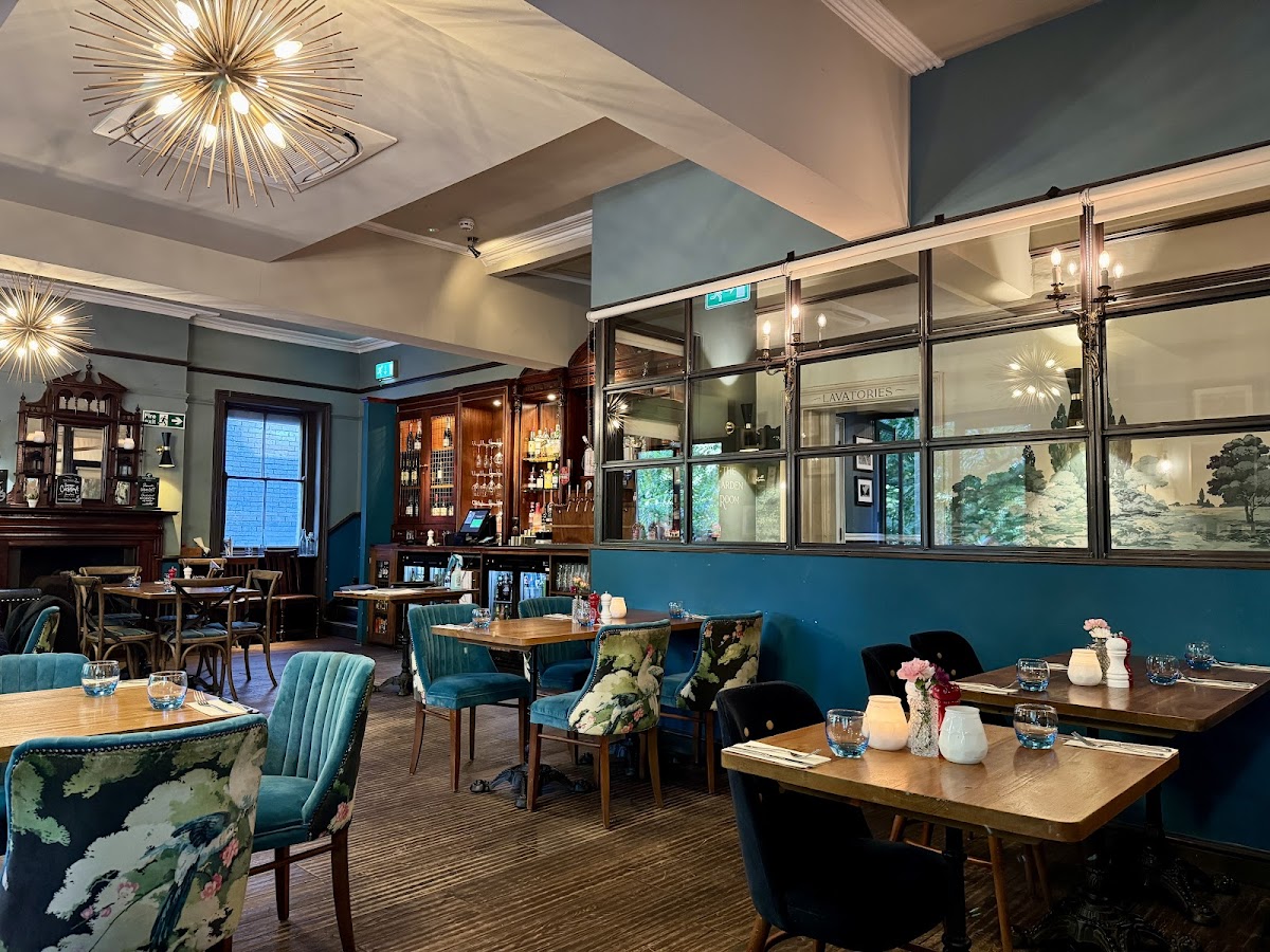 The Swan, Hyde Park