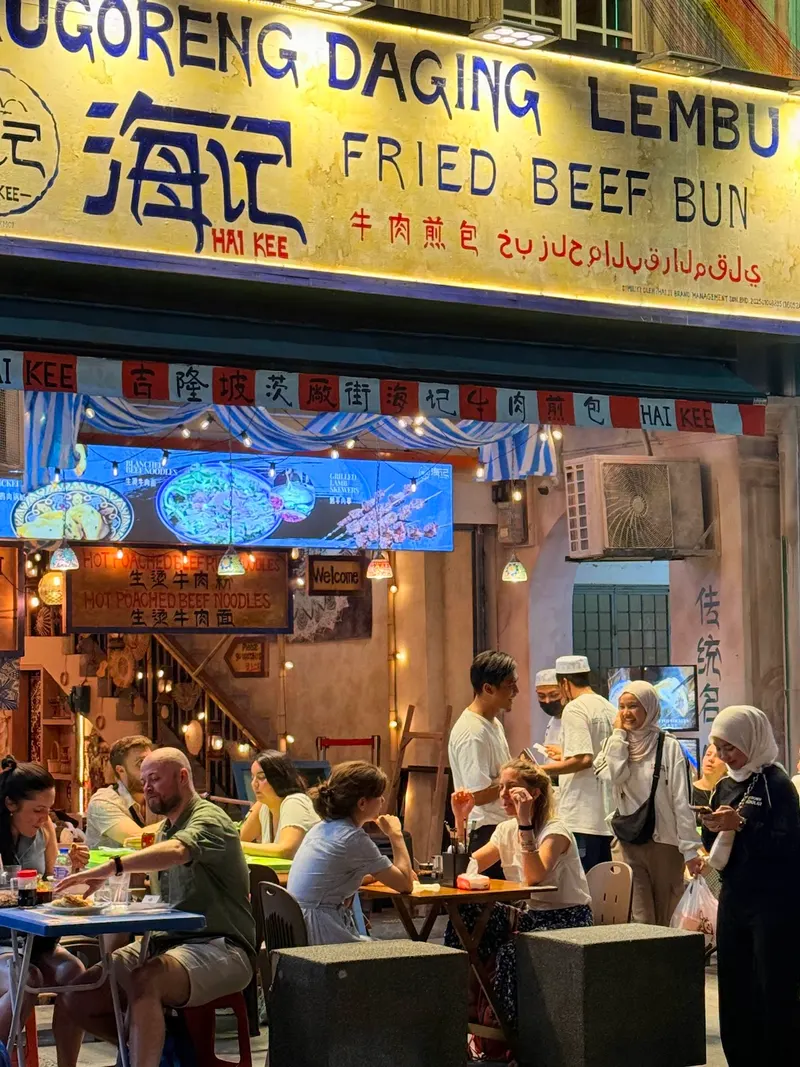 Hai Kee Fried Beef Bun in Chinatown, Kuala Lumpur