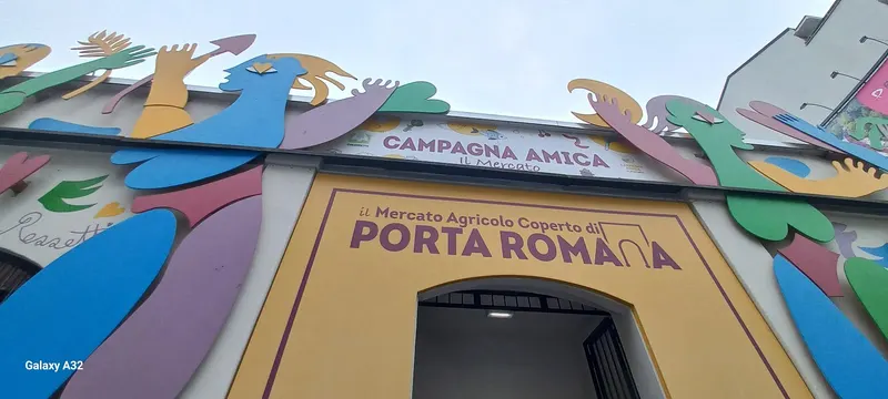 Mercato Di Campagna Amica in Porta Magenta, Milan