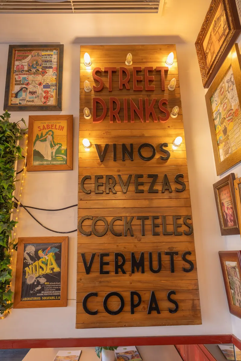 Colibri Brunch in La Barceloneta, Barcelona