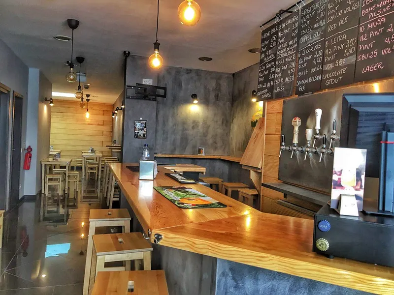 HopTrip Craft Beer Bar in Matosinhos e Leça da Palmeira, Porto