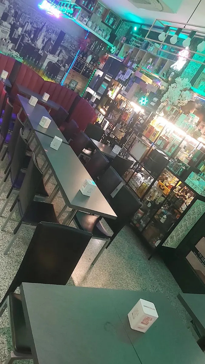 Tredes Bistrot Gineria in Garibaldi Repubblica, Milan