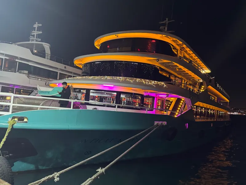 river cruise