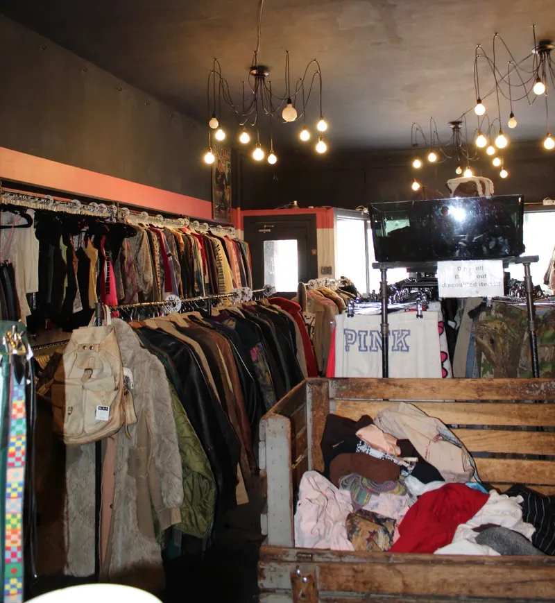 Fifty One Ten Vintage in Bloomfield, Pittsburgh