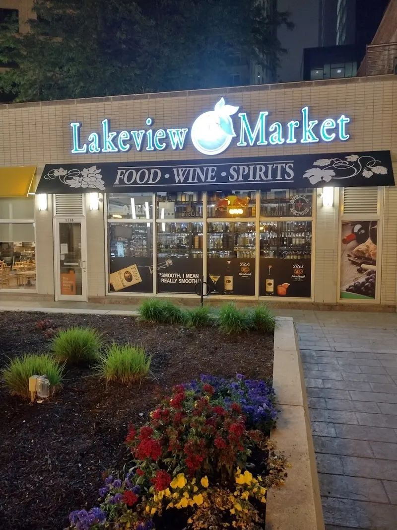 Lakeview Market & Liquors in South Loop, Chicago