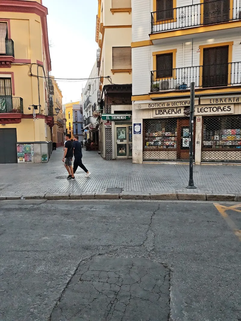 El tremendo in Encarnación Regina, Seville