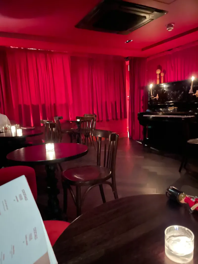 Teahouse in South Kensington, London