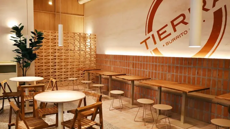 Tierra Burrito Bar in Rejas, Madrid