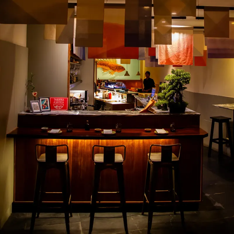 Taberna Asiática in Foz do Douro, Porto