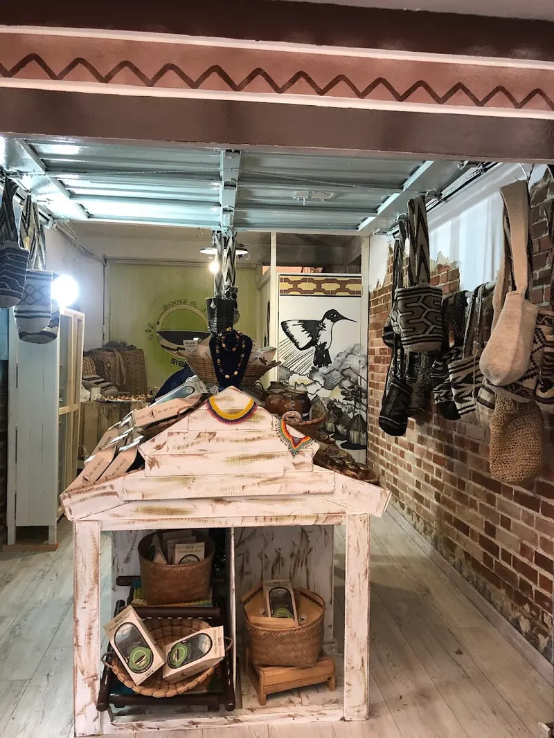 Despensa de la Sierra in La Perseverancia, Bogota