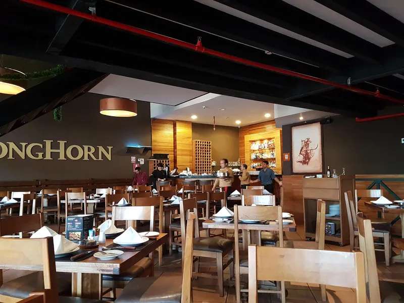 LongHorn in San Miguel, Lima