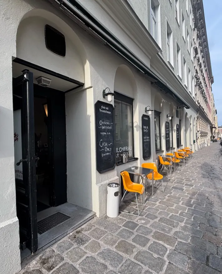 Milchfrau in Josefstadt, Vienna