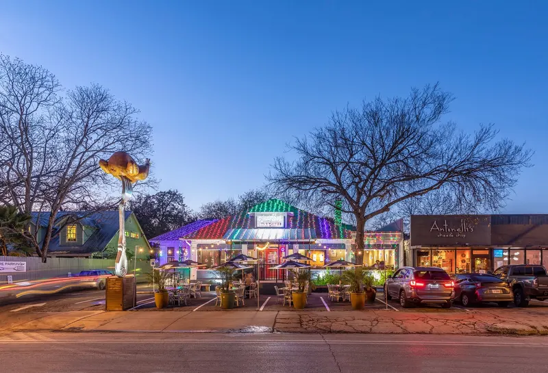 Hyde Park Bar & Grill in Hyde Park, Austin
