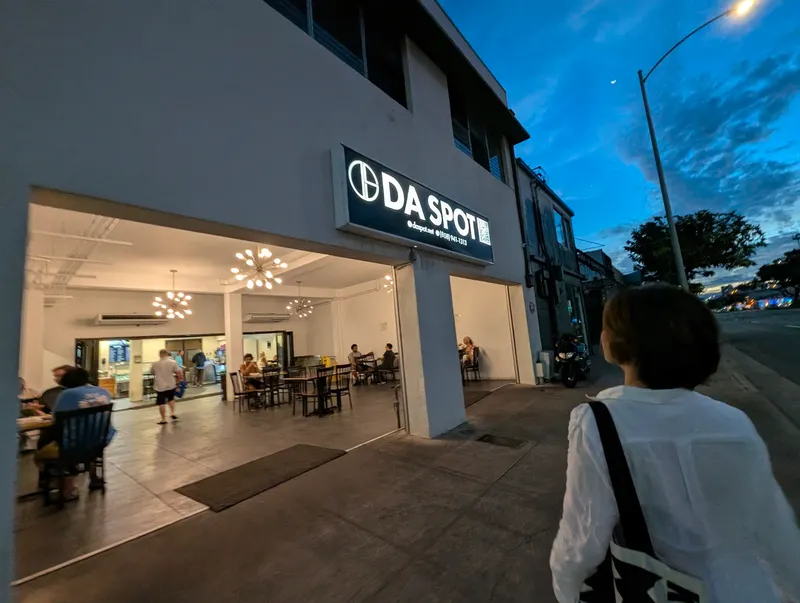 Da Spot in McCully-Moiliili, Honolulu