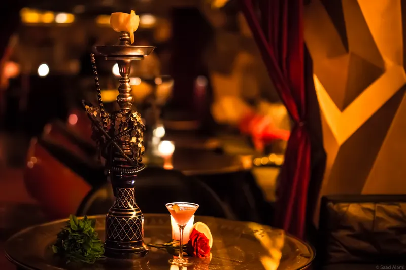 Le Narjisse hookah in Ternes, Paris
