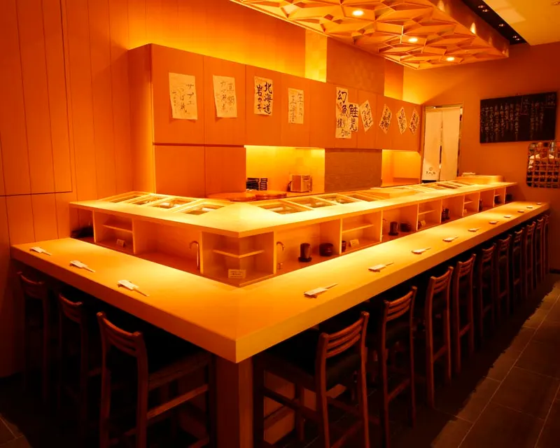 Manten Sushi Marunouchi in Marunouchi, Tokyo