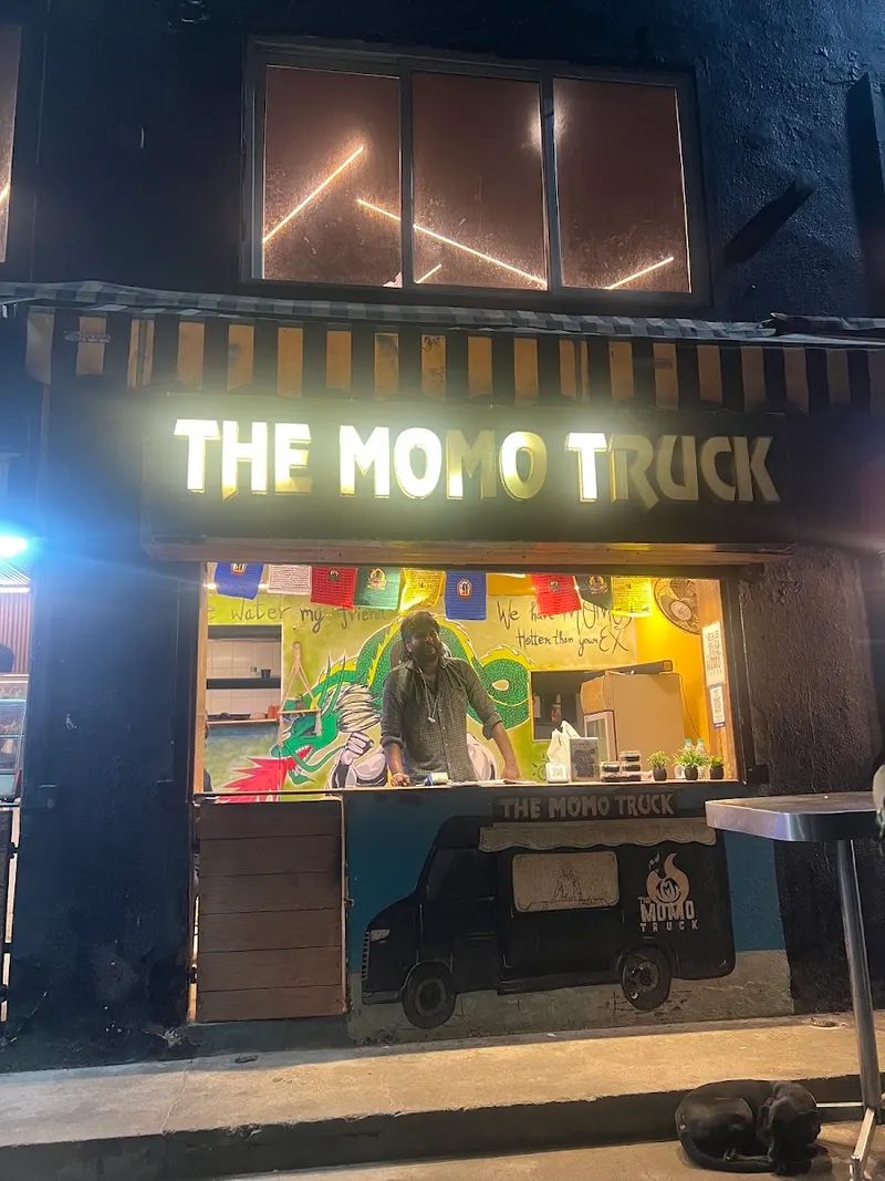 The Momo Truck in Thiruvanmiyur, Chennai
