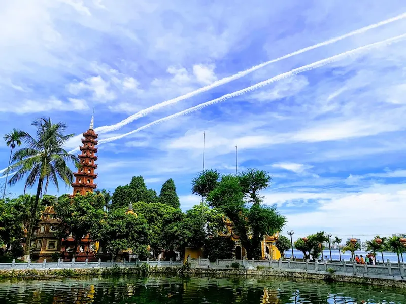 Trấn Quốc Pagoda